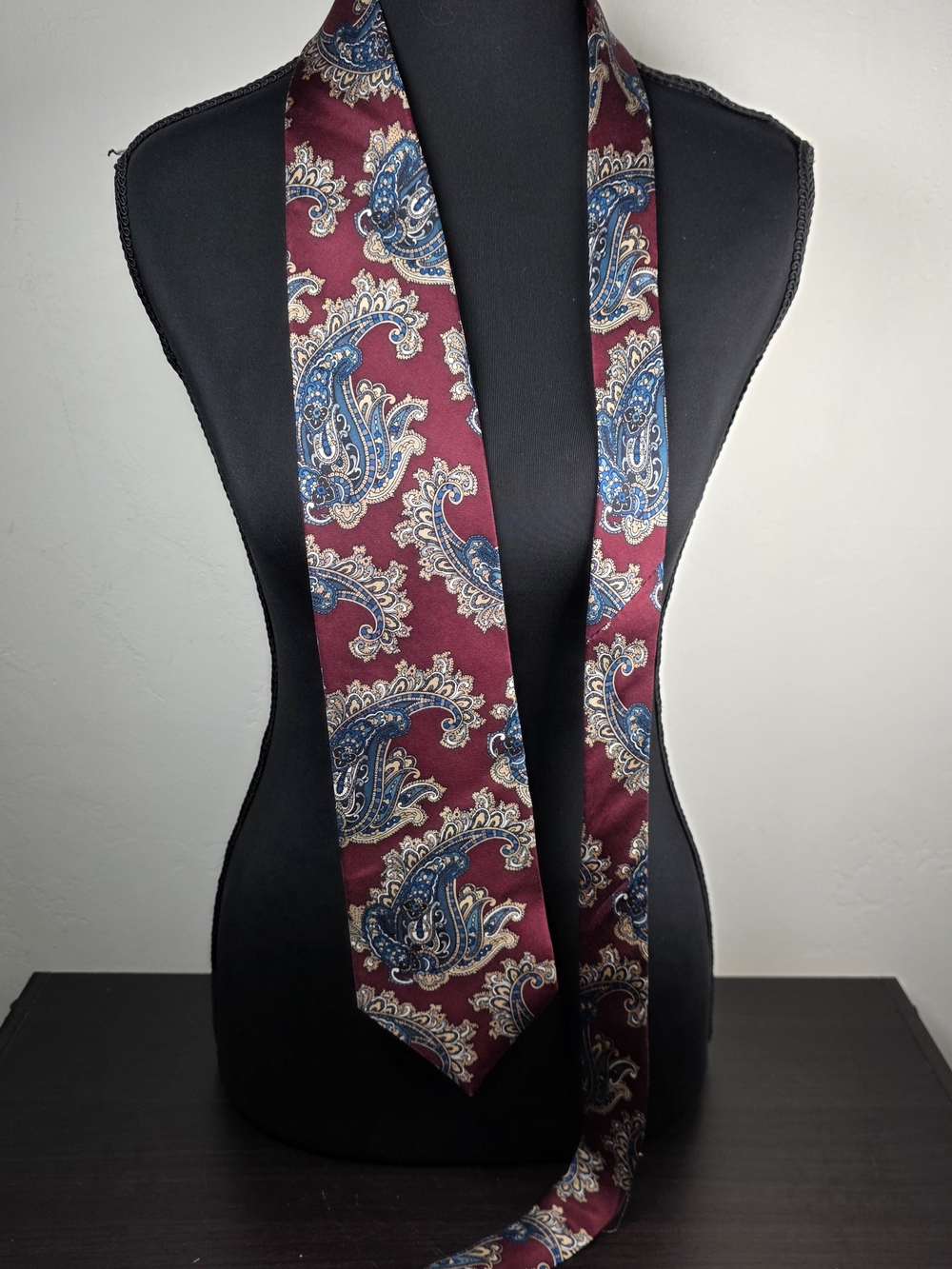 Vintage Barrington 100% Silk Burgundy Blue Paisley Wide Tie Made USA